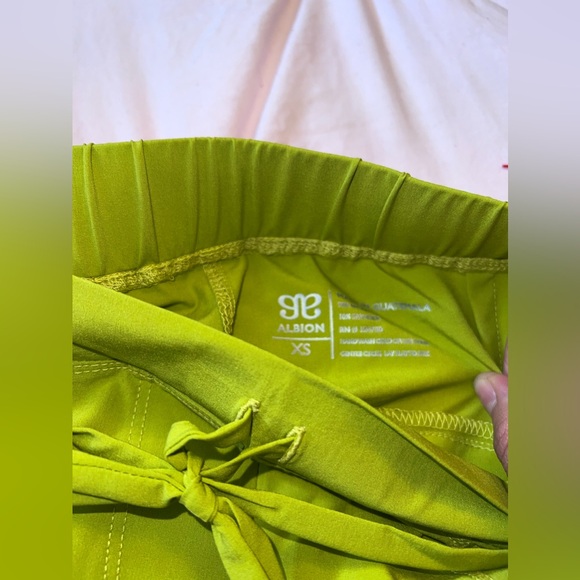 Albion fit jetsetters in Snap pea size XS - Picture 6 of 7